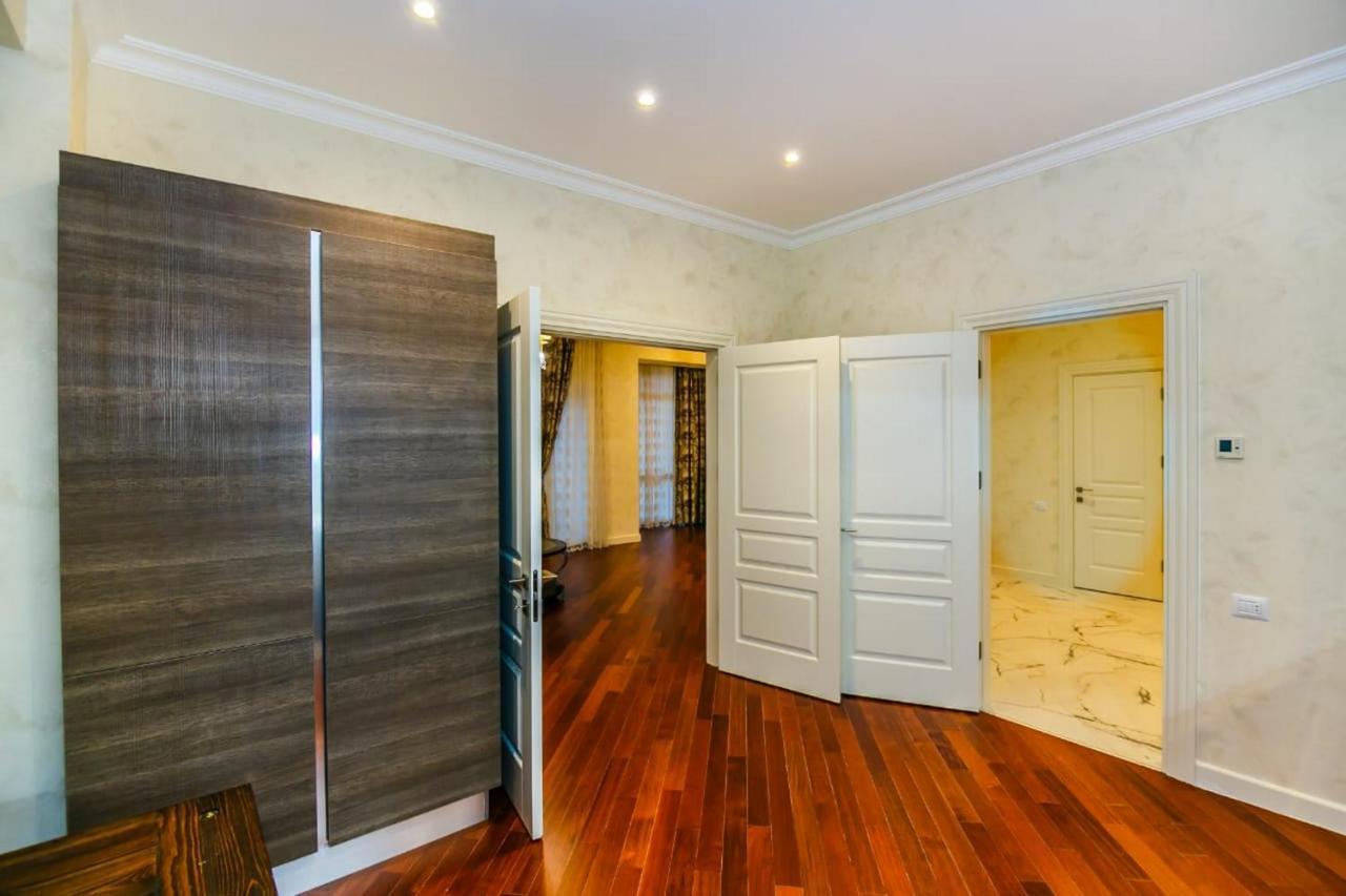 Lux Family Apartment In City Center 바쿠 외부 사진