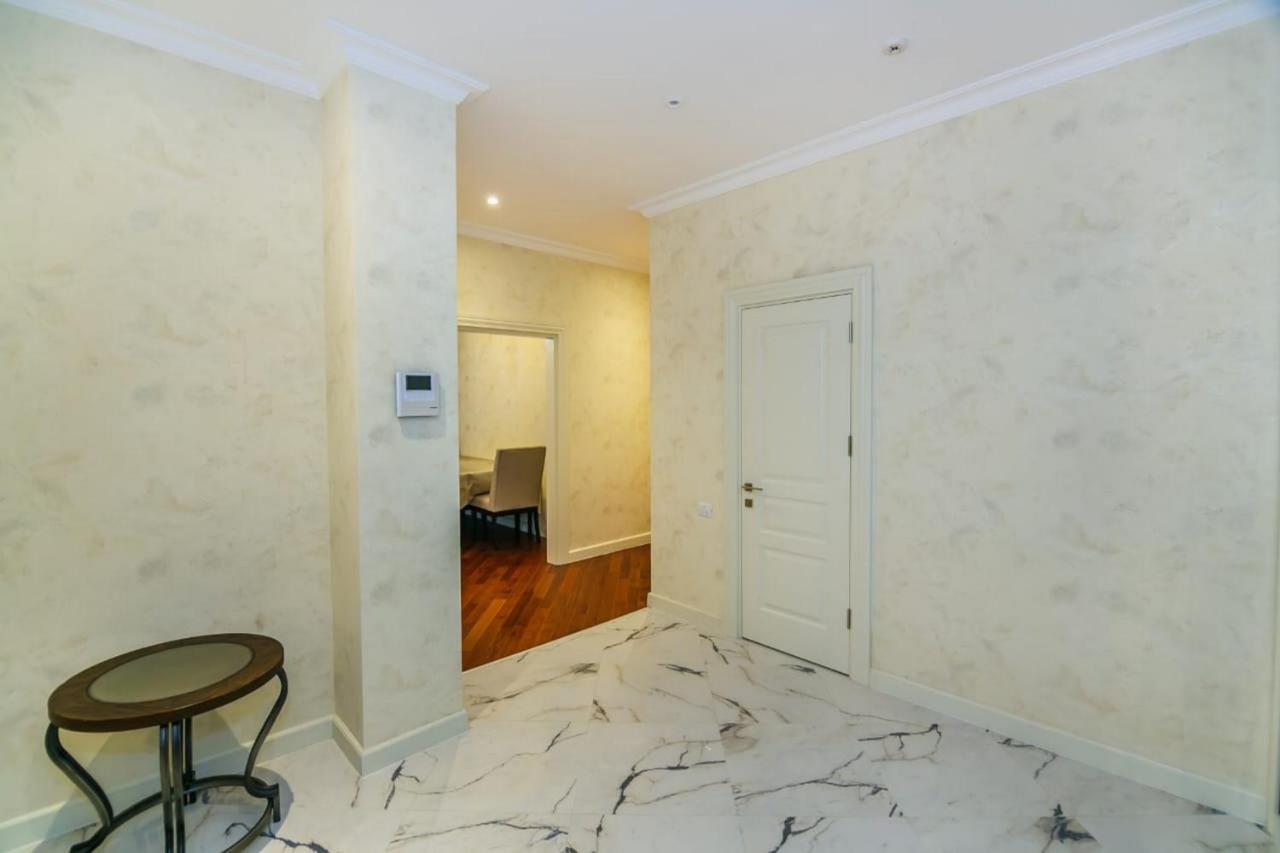 Lux Family Apartment In City Center 바쿠 외부 사진